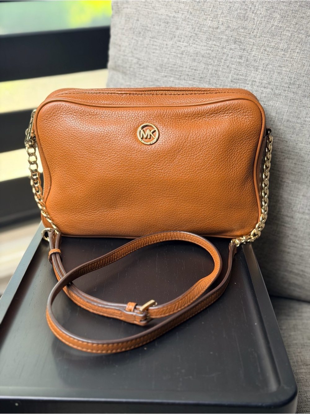 MICHAEL KORS FULTON LUGGAGE TAN PEBBLE LEATHER SMALL DOUBLE ZIP CROSSBODY